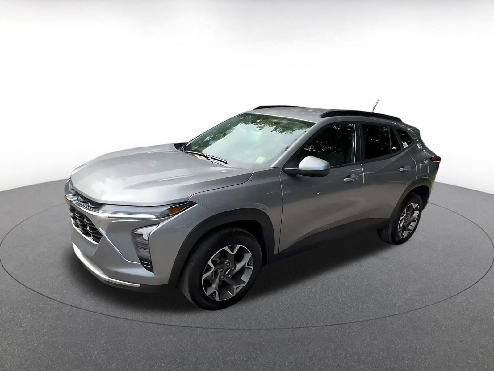 Thumbnail: 2025 Chevrolet Trax - 6