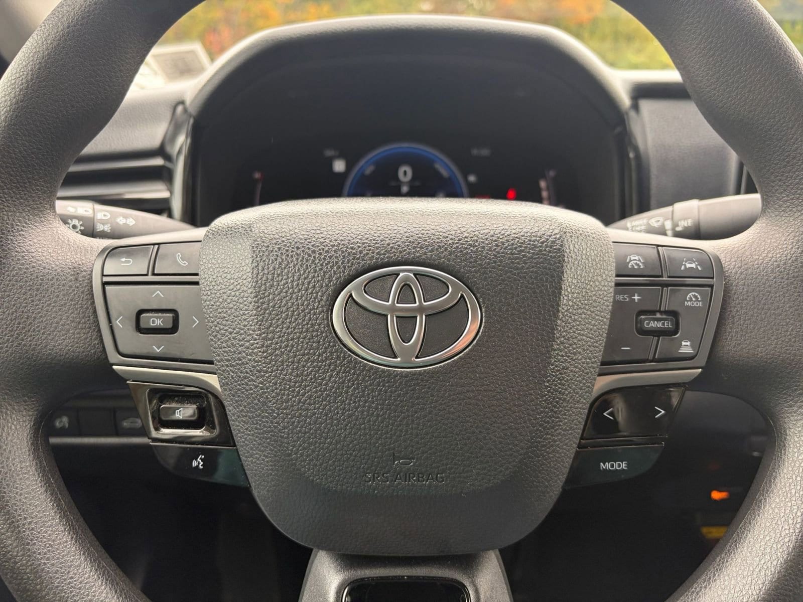 Thumbnail: 2025 Toyota Camry - 27