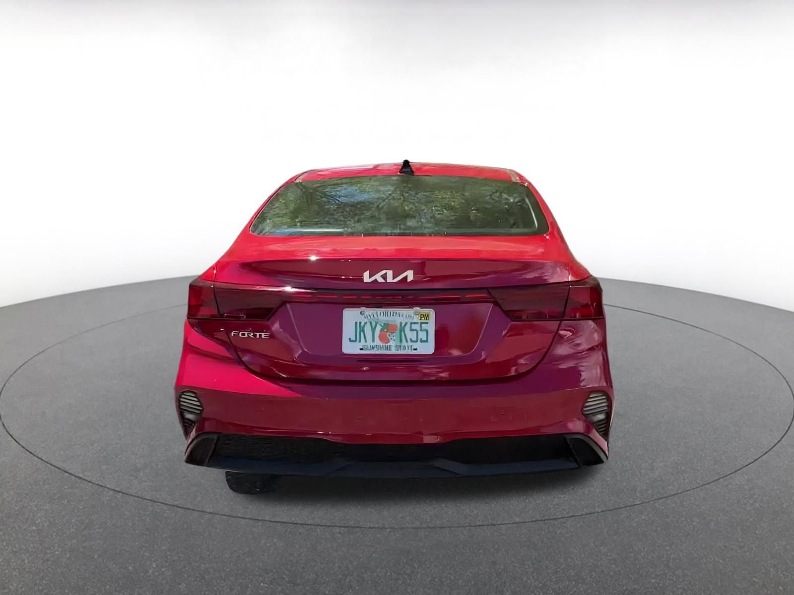 Thumbnail: 2024 Kia Forte - 10
