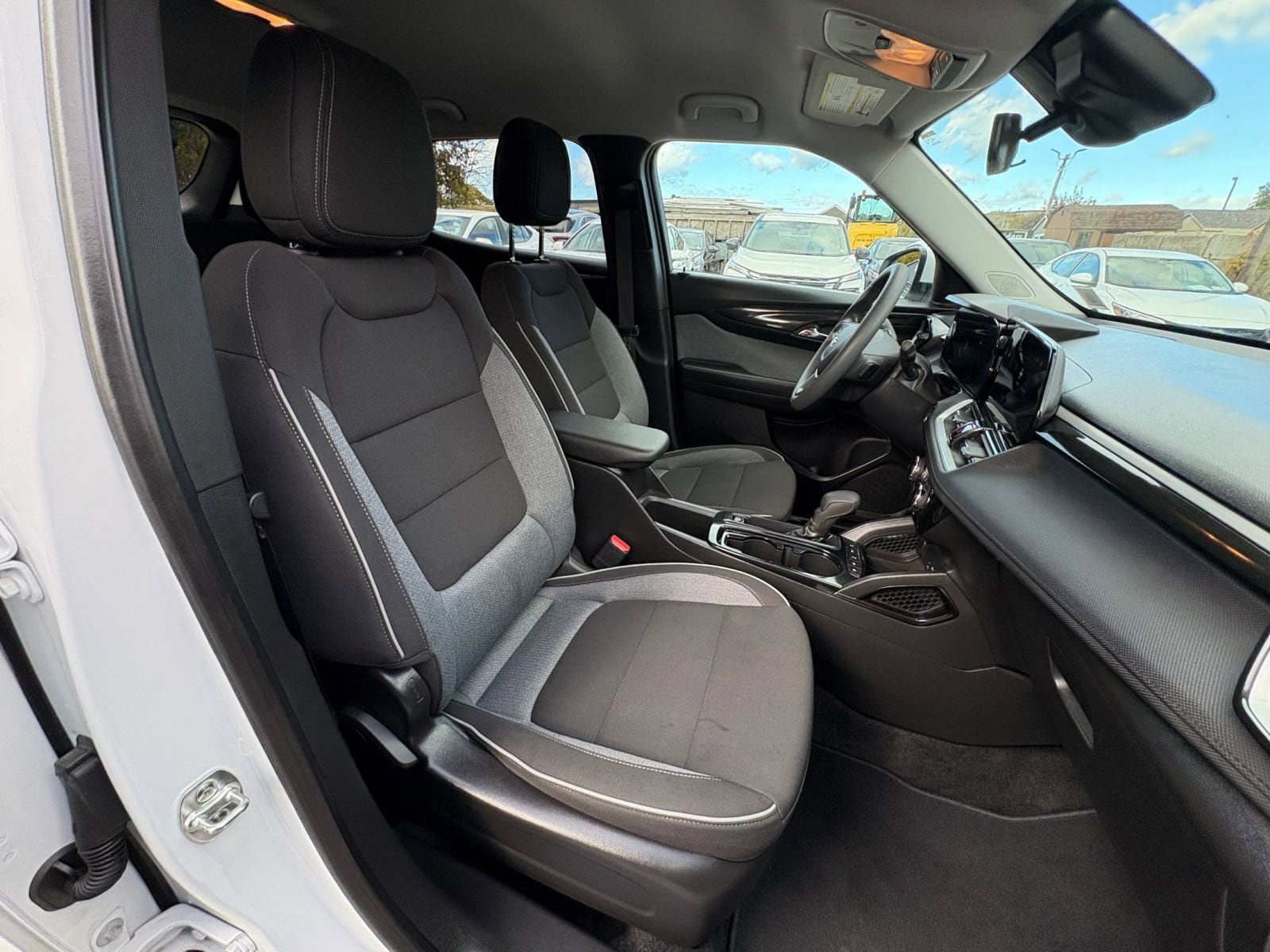 Thumbnail: 2025 Chevrolet TrailBlazer - 34