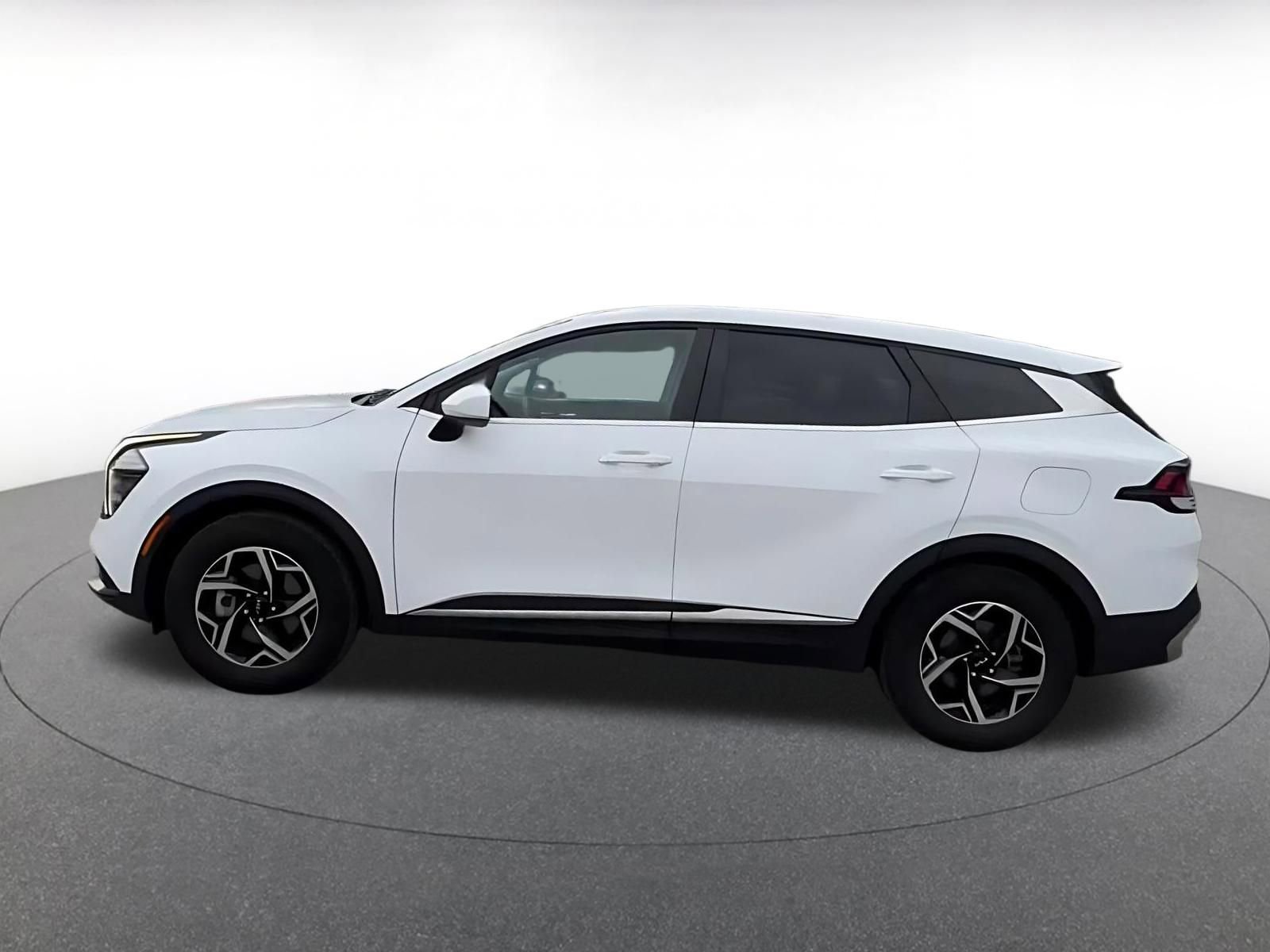 Thumbnail: 2025 Kia Sportage - 10