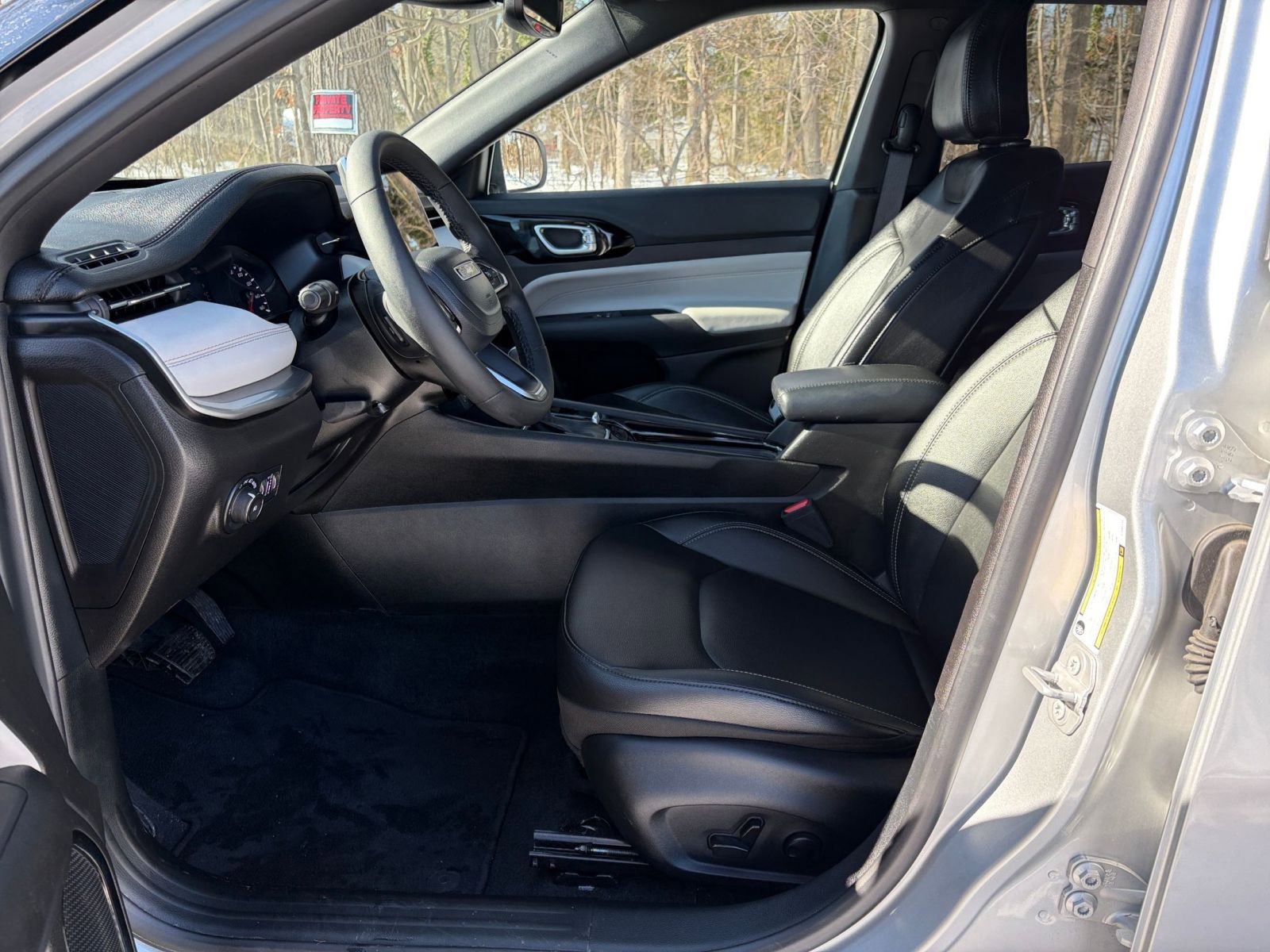 Thumbnail: 2025 Jeep Compass - 28