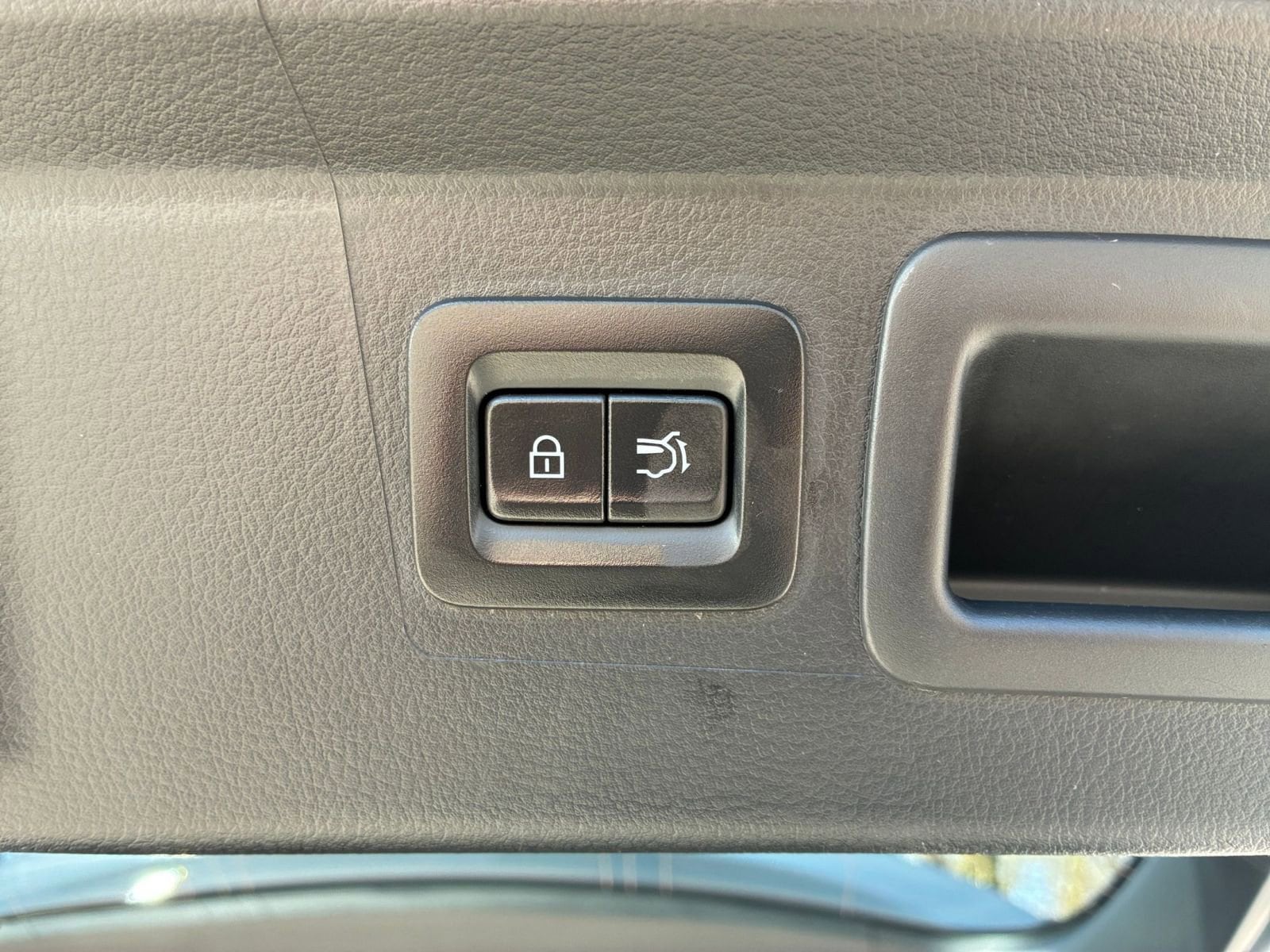 Thumbnail: 2025 Mazda CX-50 - 20