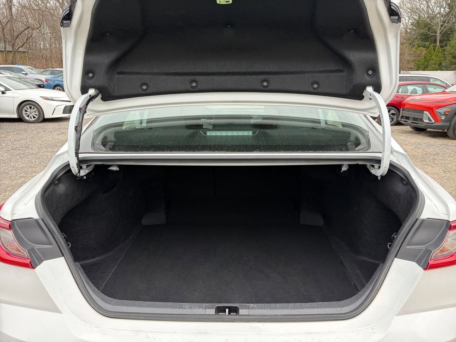 Thumbnail: 2025 Toyota Camry - 30