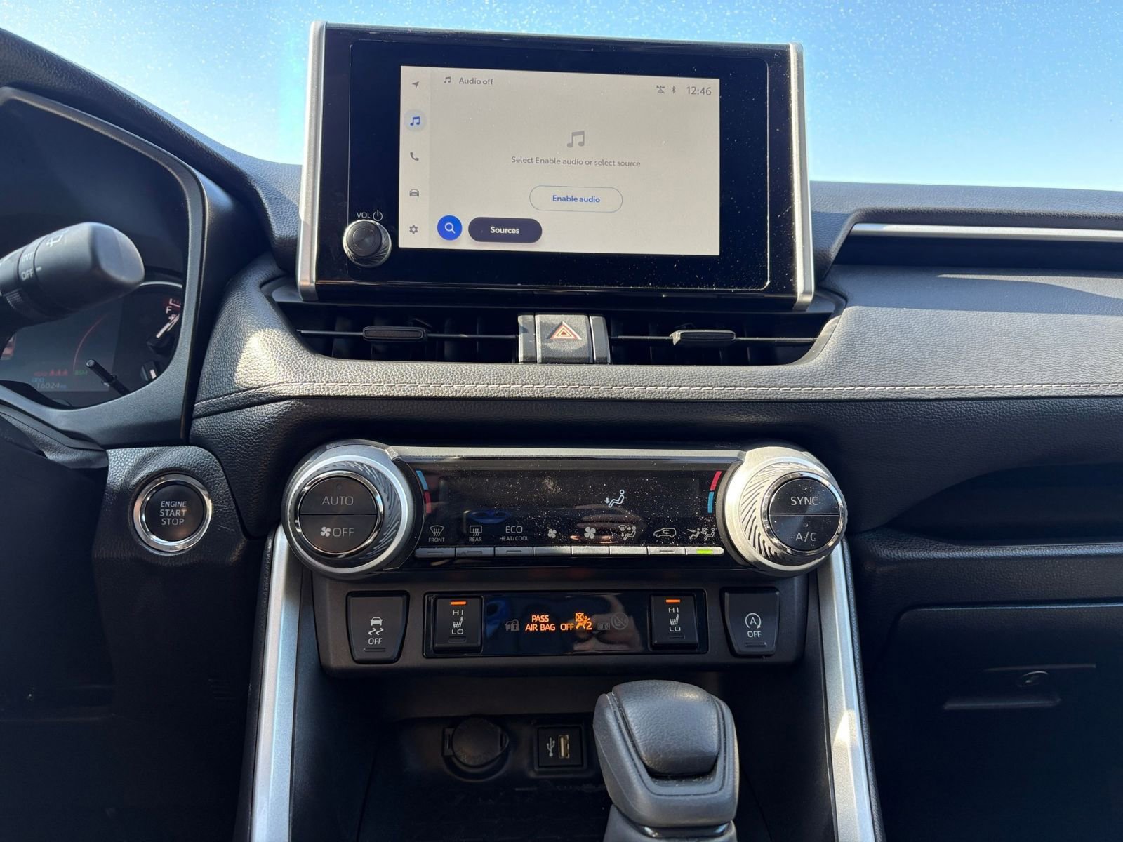 Thumbnail: 2025 Toyota RAV4 - 17