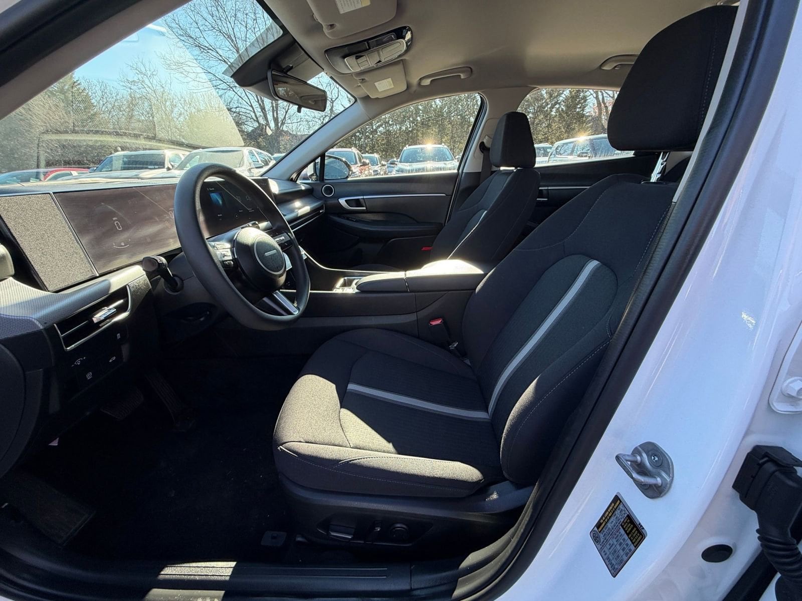 Thumbnail: 2025 Hyundai Sonata - 25