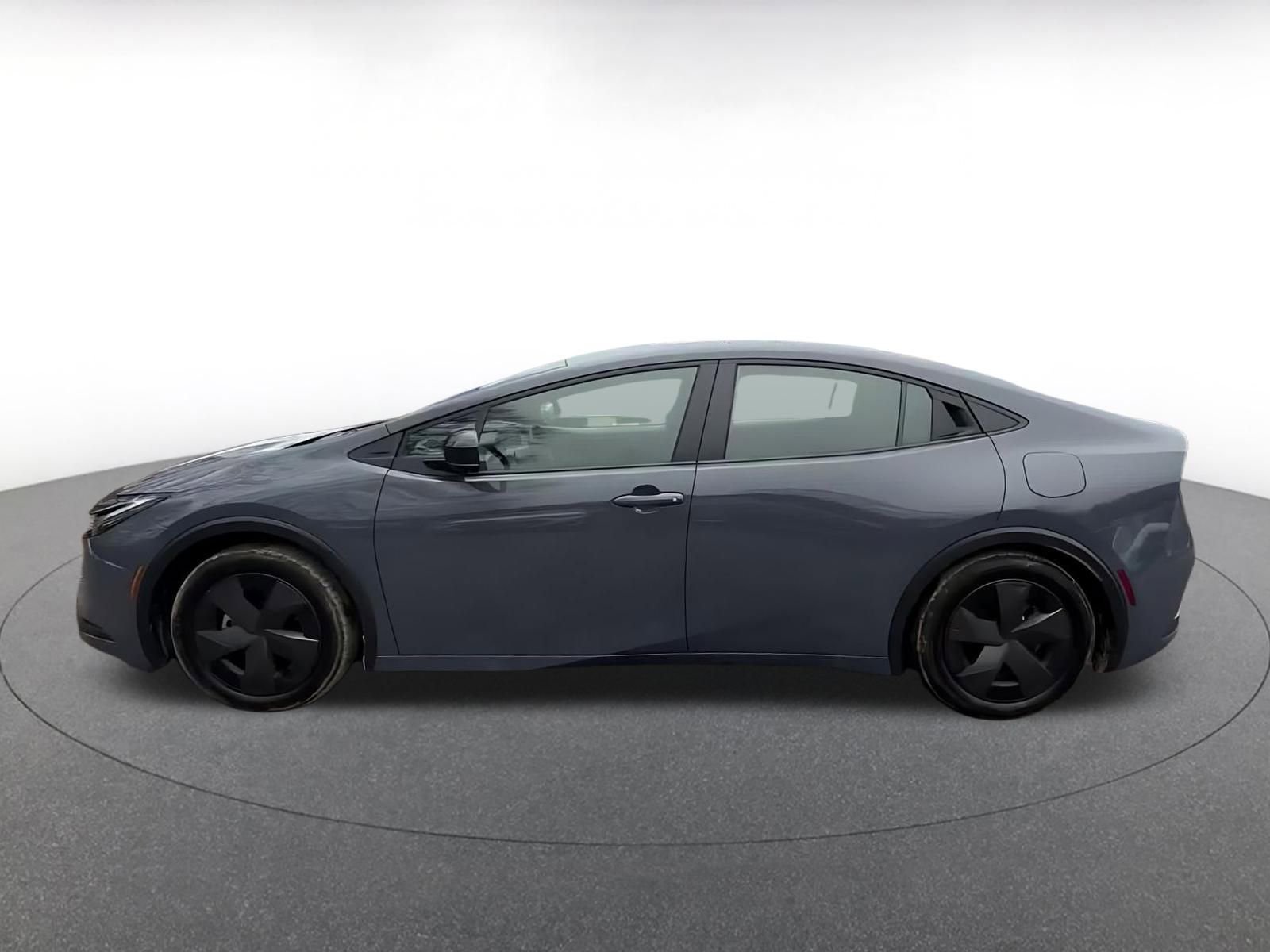 Thumbnail: 2025 Toyota Prius - 8