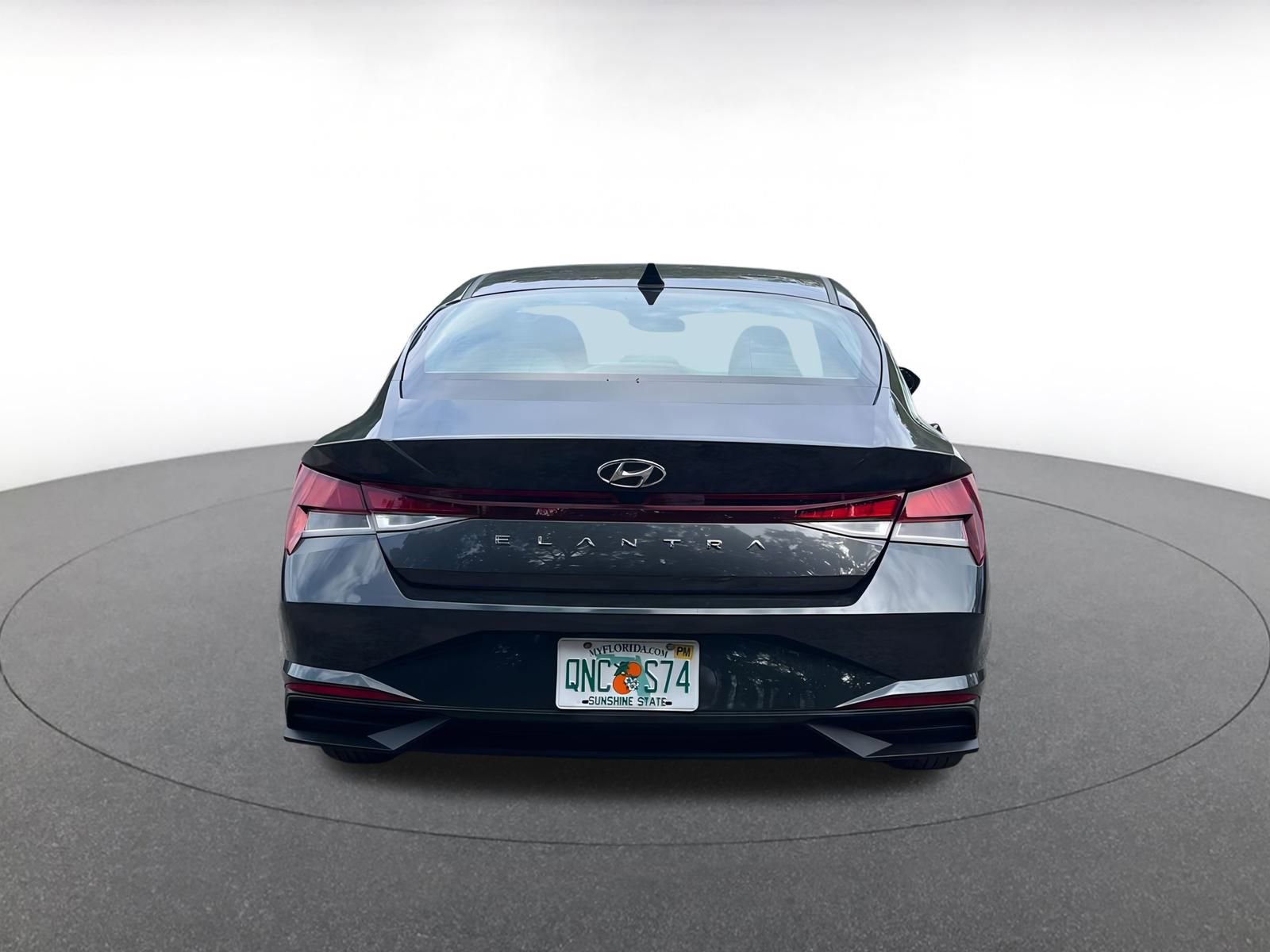 Thumbnail: 2023 Hyundai Elantra - 8