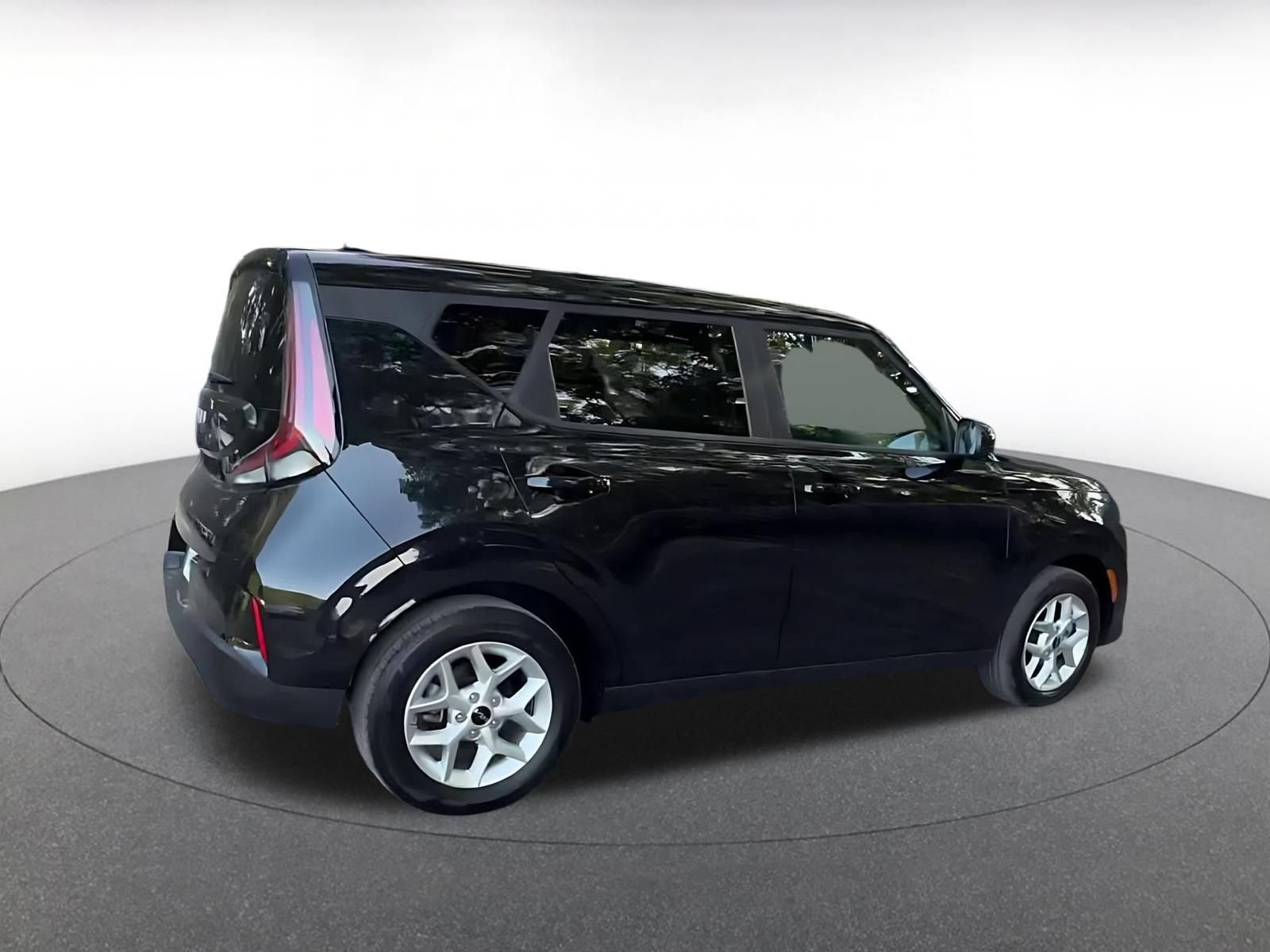 Thumbnail: 2025 Kia Soul - 15