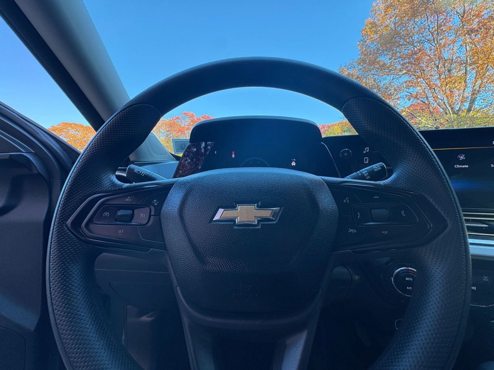 Thumbnail: 2025 Chevrolet Trax - 23