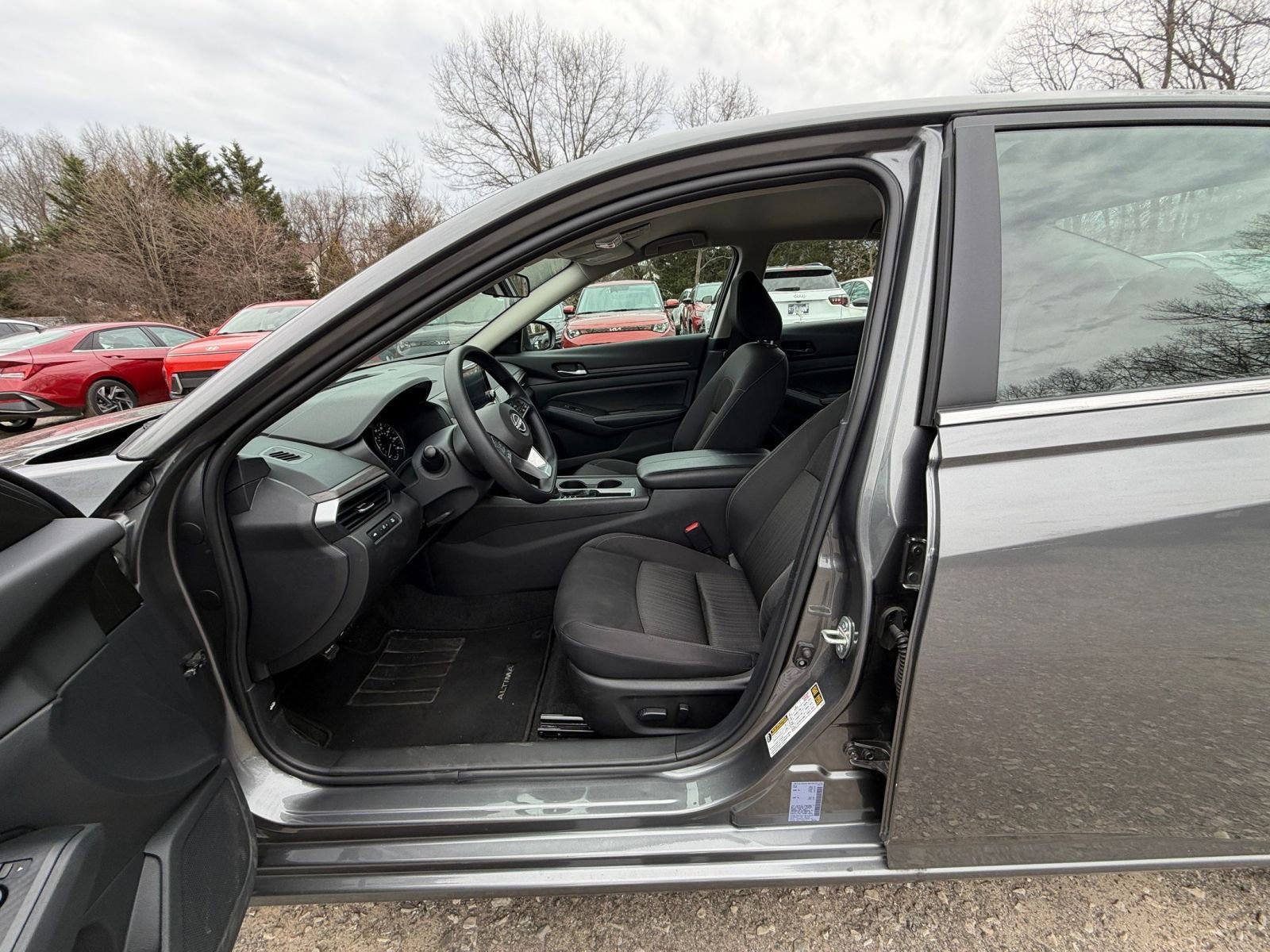 Thumbnail: 2025 Nissan Altima - 27