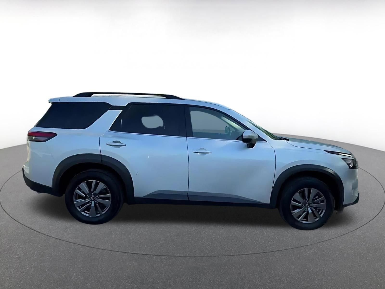 Thumbnail: 2025 Nissan Pathfinder - 16