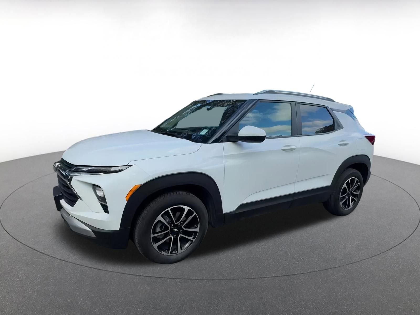 Thumbnail: 2025 Chevrolet TrailBlazer - 8