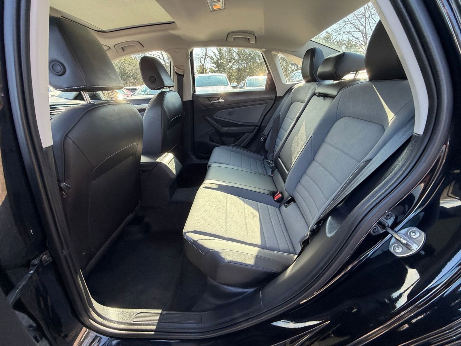 Thumbnail: 2025 Volkswagen Jetta - 24