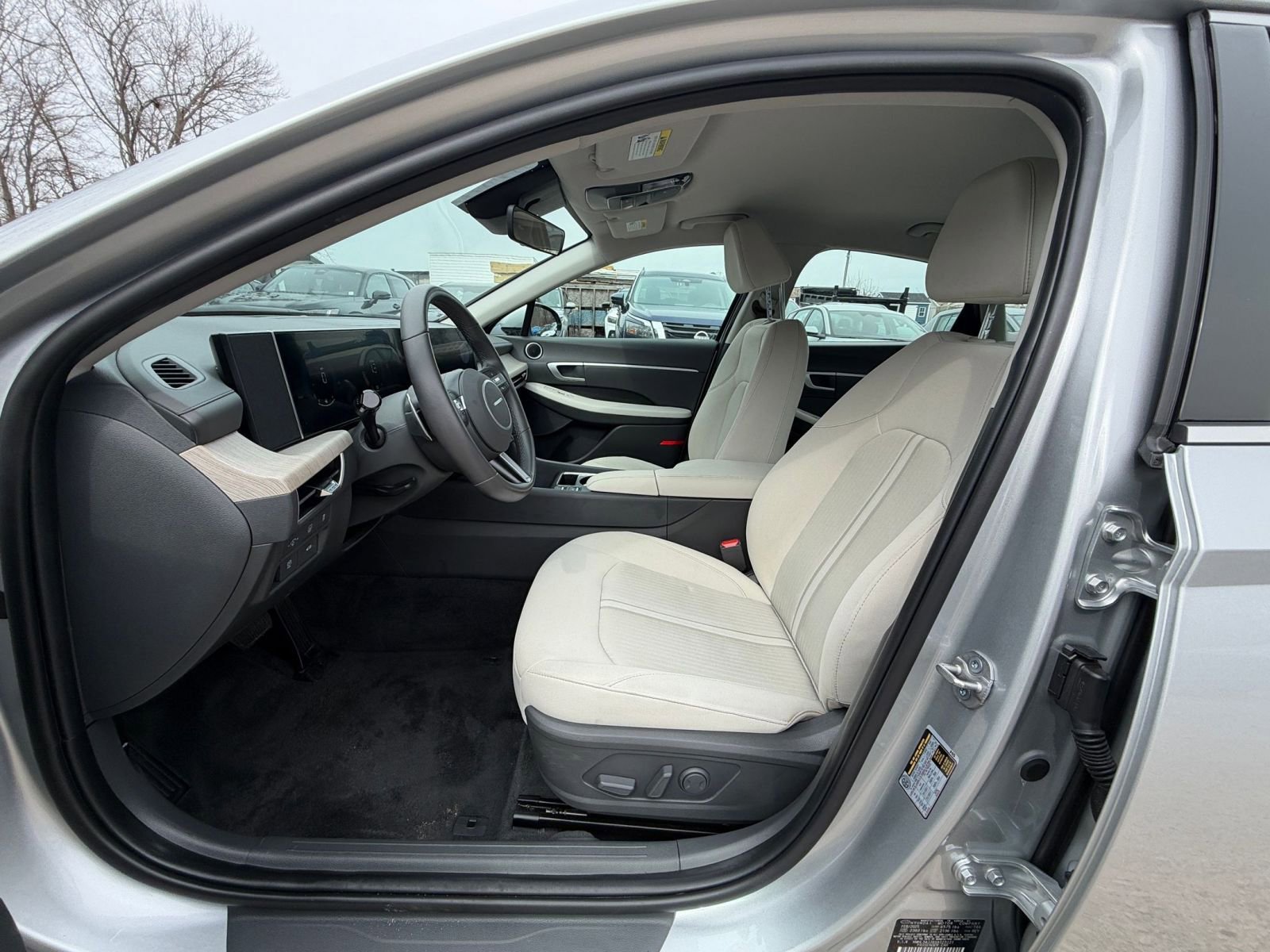 Thumbnail: 2025 Hyundai Sonata - 25