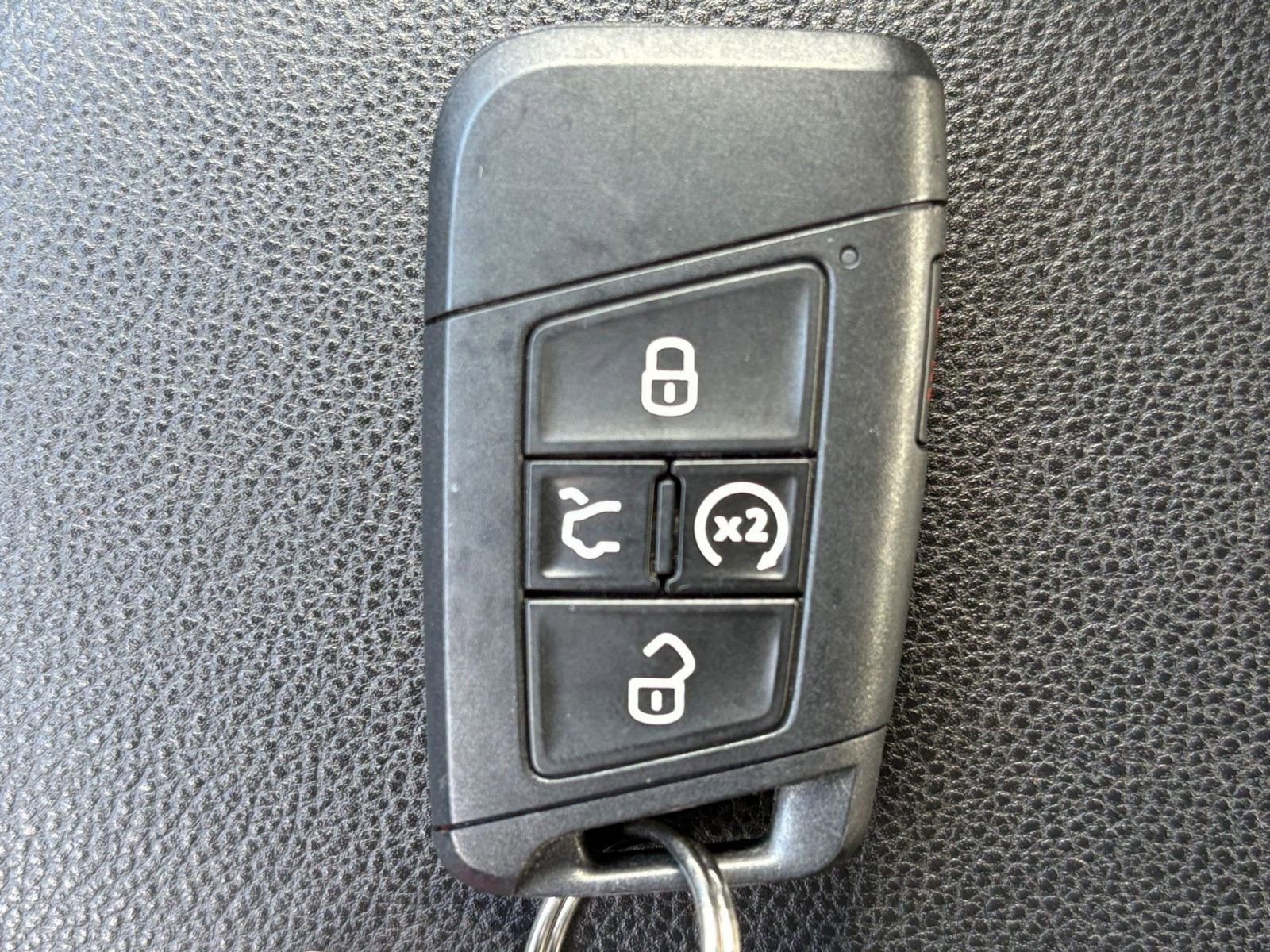 Thumbnail: 2025 Volkswagen Jetta - 22