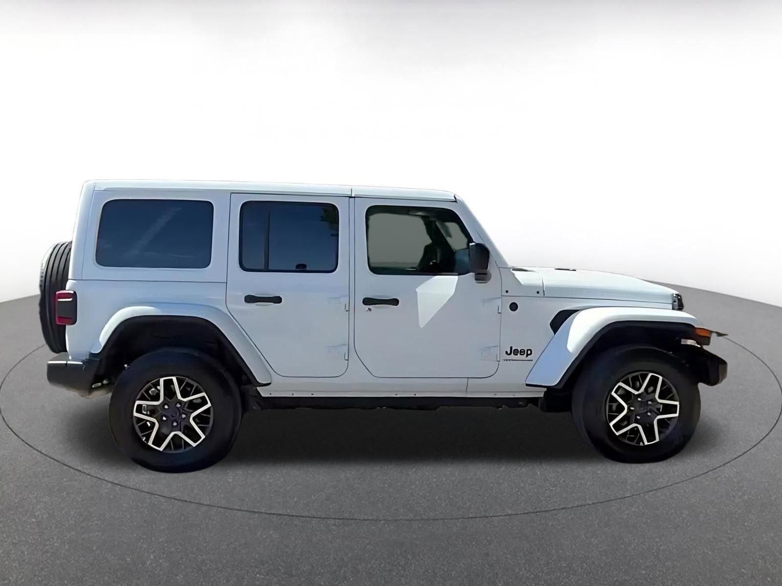Thumbnail: 2025 Jeep Wrangler - 15