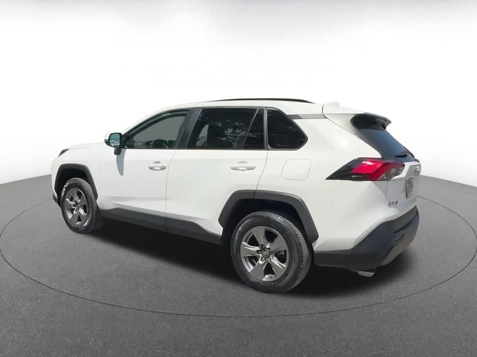 Thumbnail: 2024 Toyota RAV4 - 10