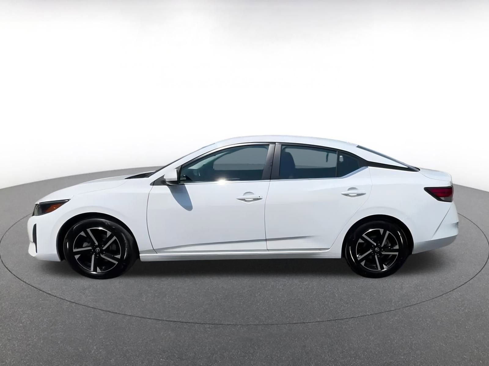 Thumbnail: 2024 Nissan Sentra - 9