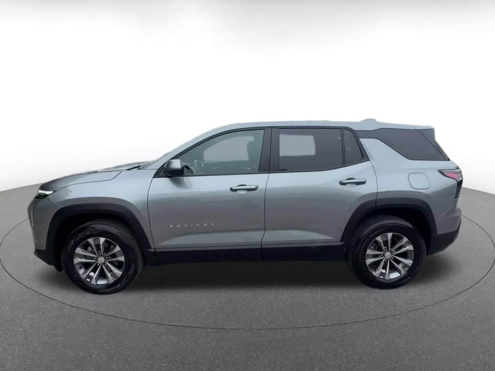 Thumbnail: 2025 Chevrolet Equinox - 8