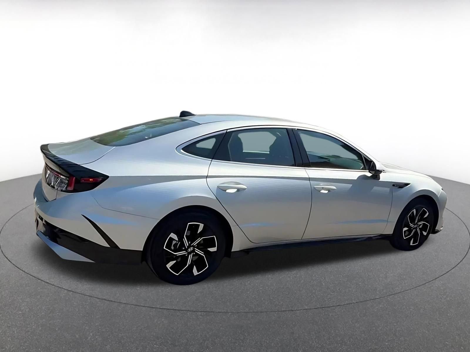 Thumbnail: 2025 Hyundai Sonata - 9