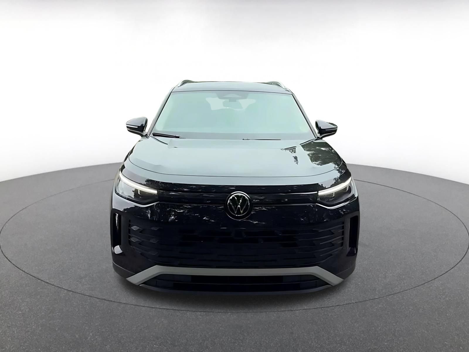 Thumbnail: 2026 Volkswagen Tiguan - 4