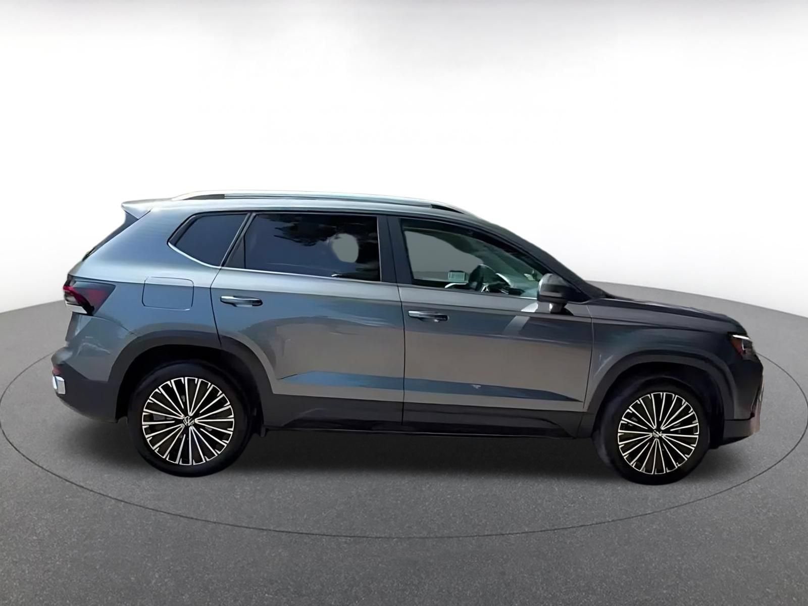 Thumbnail: 2026 Volkswagen Taos - 16