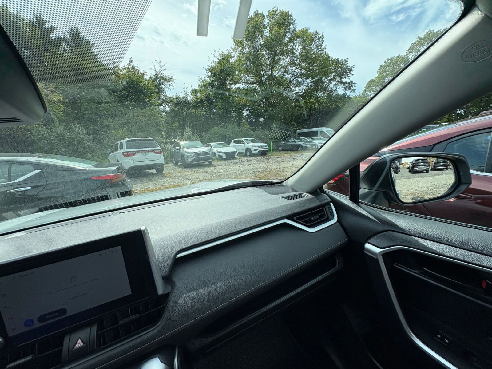 Thumbnail: 2024 Toyota RAV4 - 33