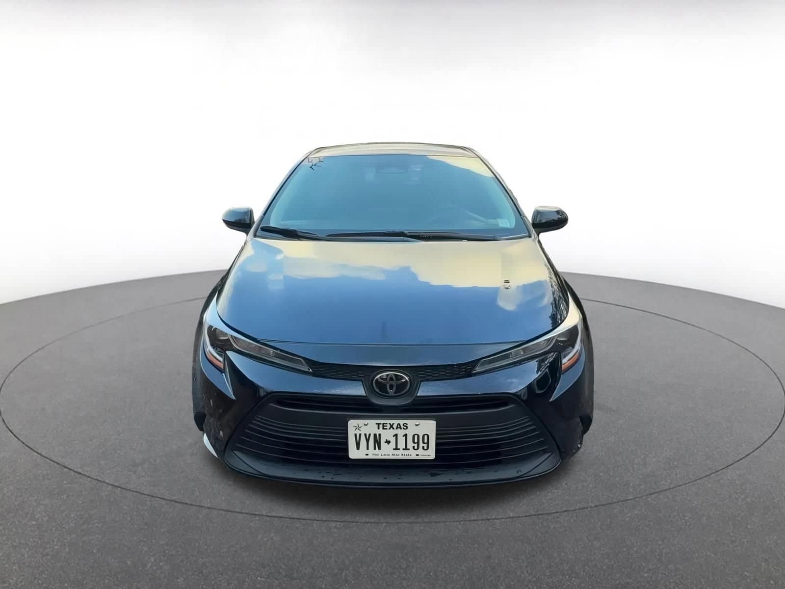 Thumbnail: 2025 Toyota Corolla - 4