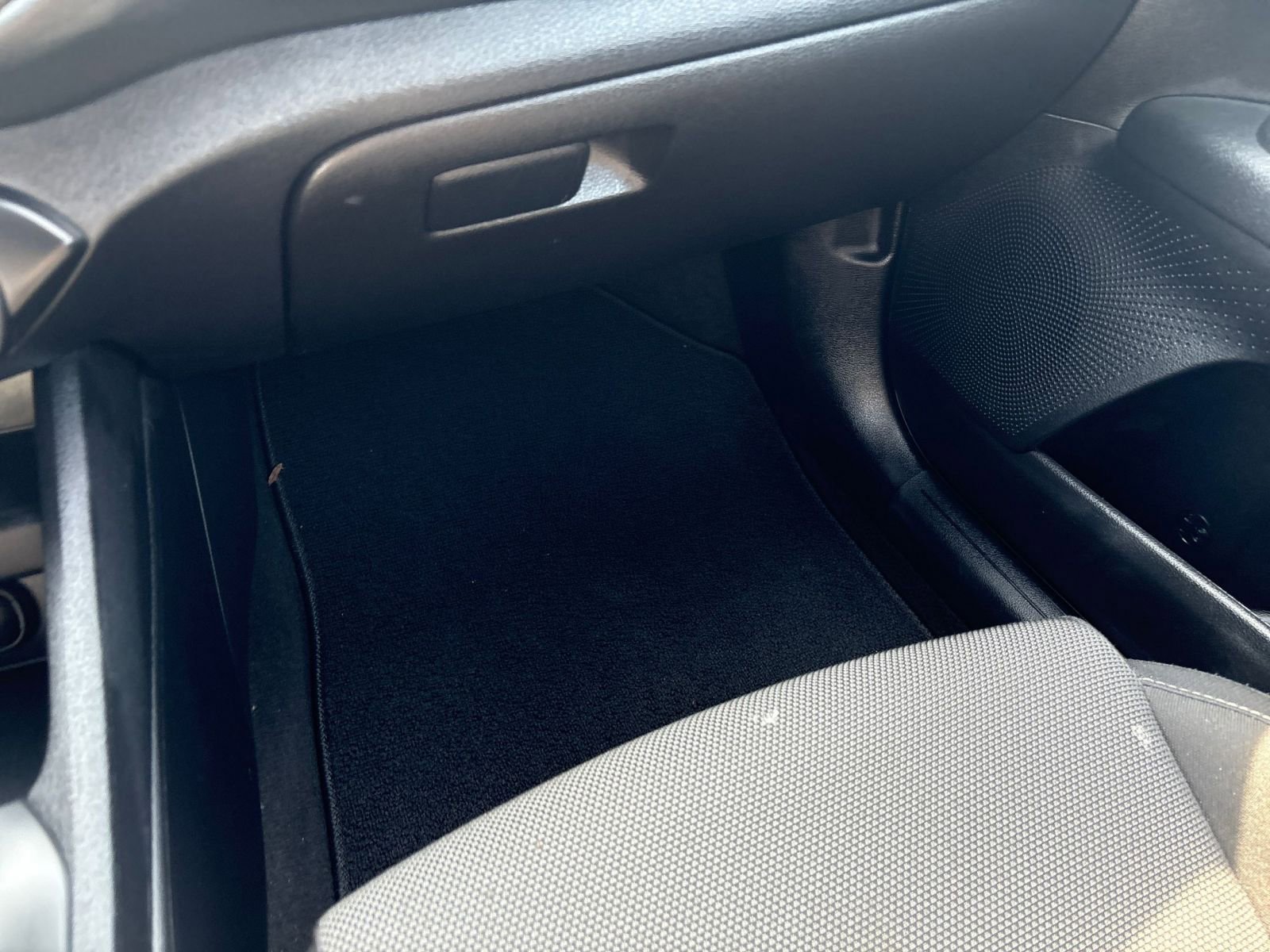 Thumbnail: 2023 Kia Forte - 11