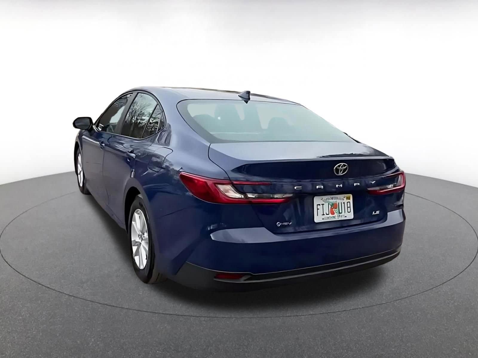 Thumbnail: 2025 Toyota Camry - 11