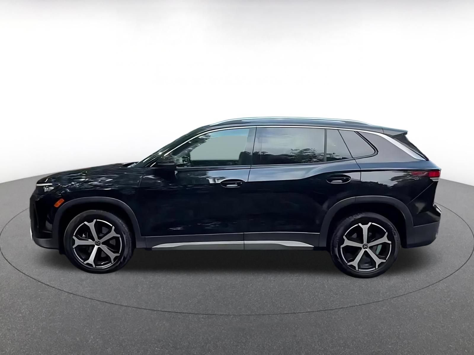 Thumbnail: 2026 Volkswagen Tiguan - 8