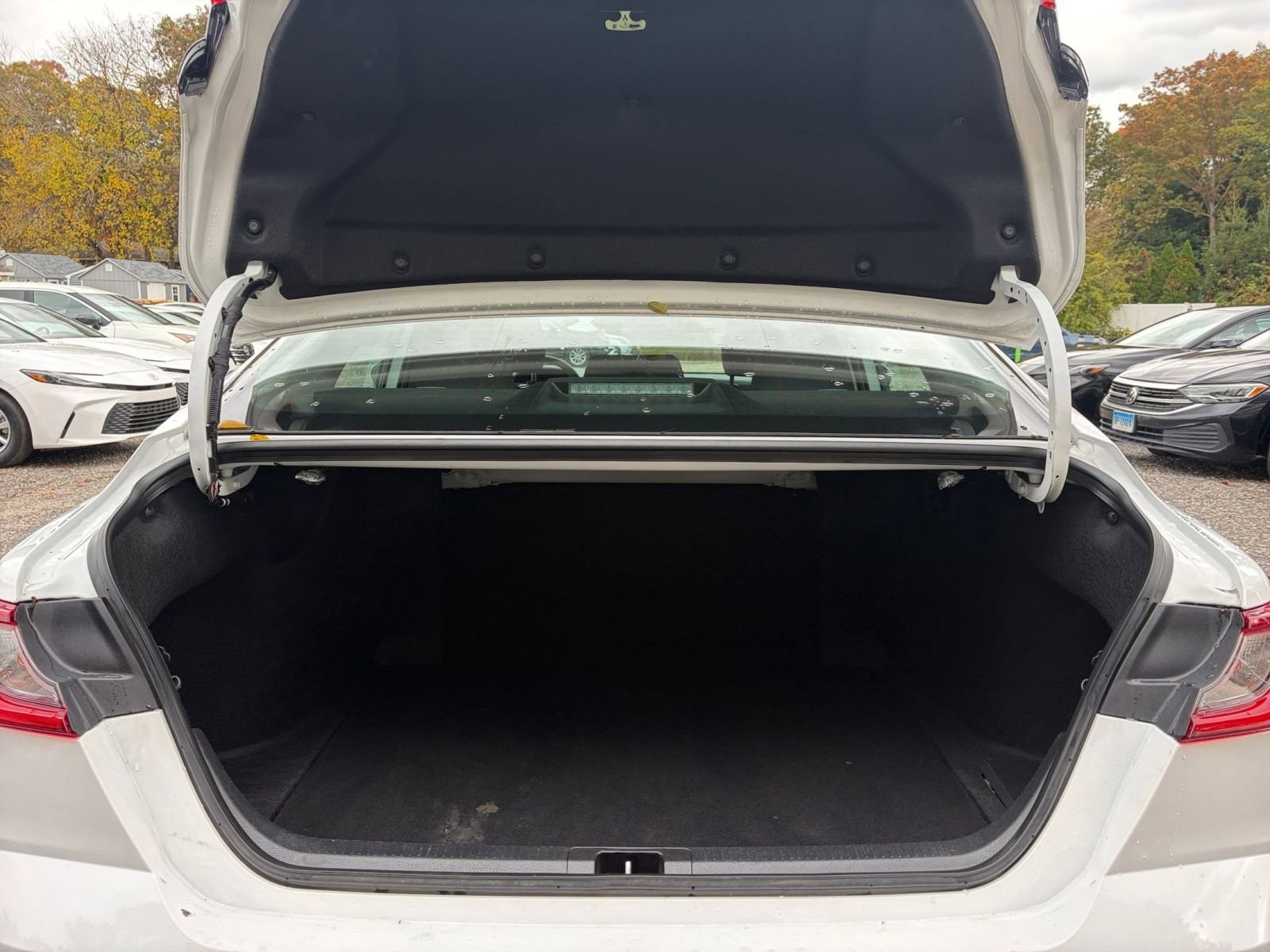 Thumbnail: 2025 Toyota Camry - 30