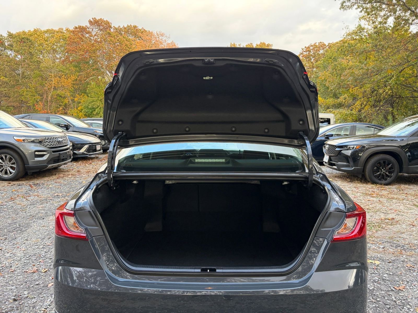 Thumbnail: 2025 Toyota Camry - 30