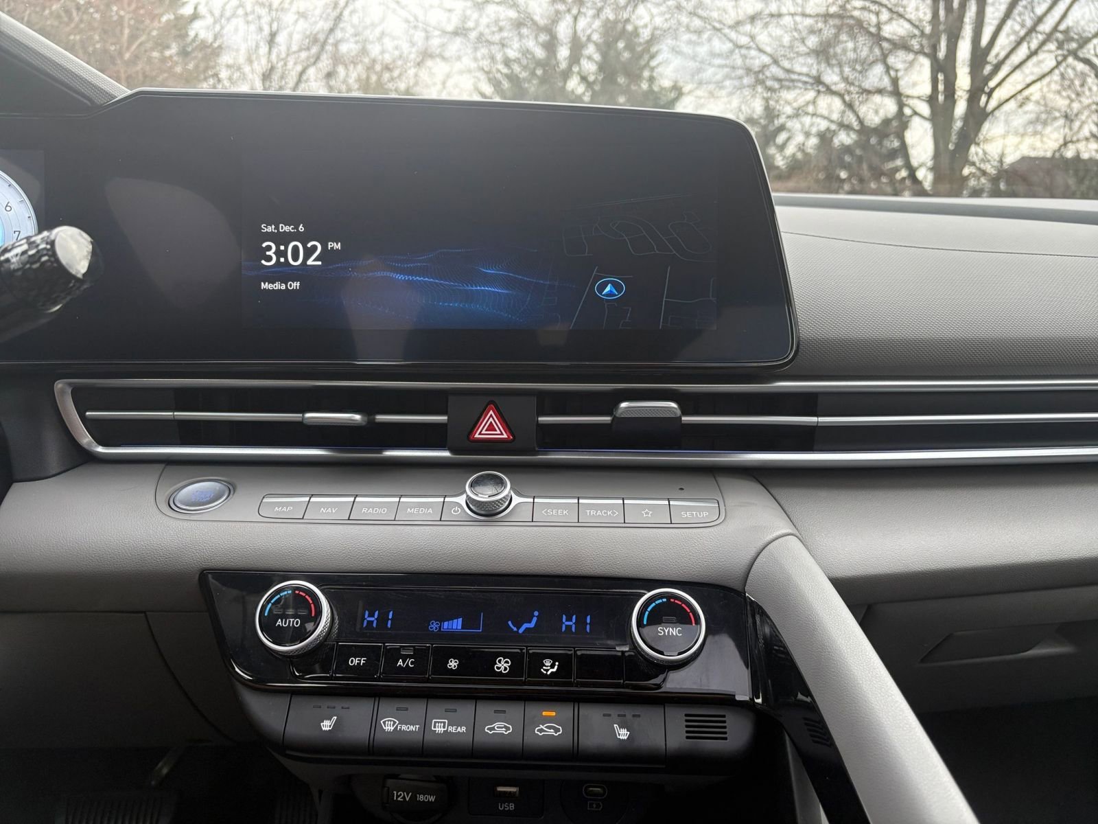 Thumbnail: 2025 Hyundai Elantra - 18