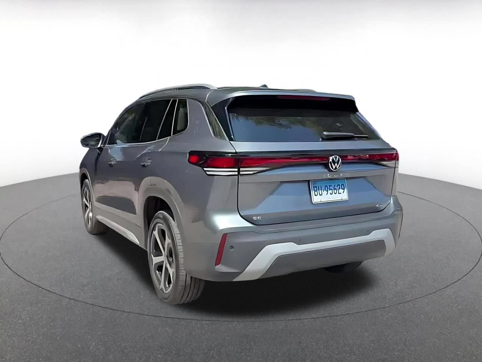 Thumbnail: 2026 Volkswagen Tiguan - 9