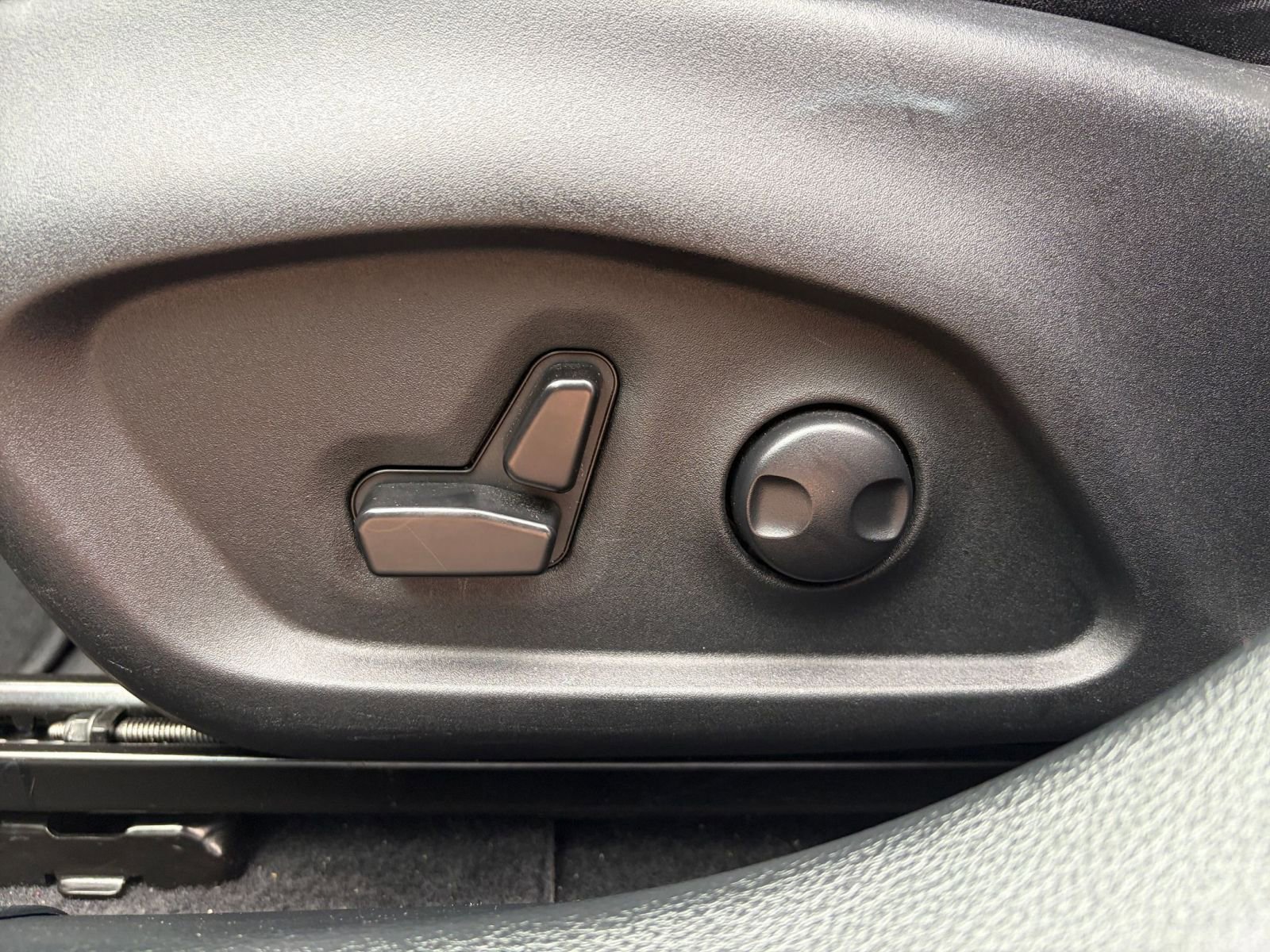 Thumbnail: 2025 Jeep Compass - 23