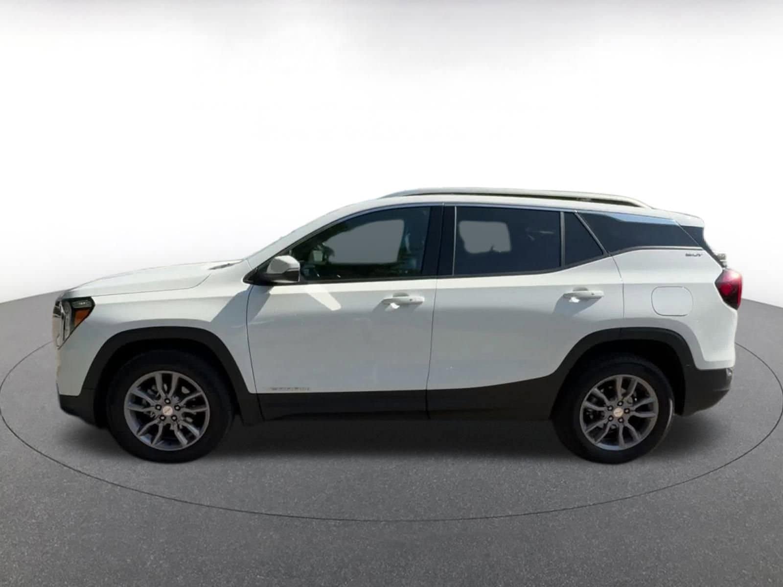 Thumbnail: 2024 GMC Terrain - 8