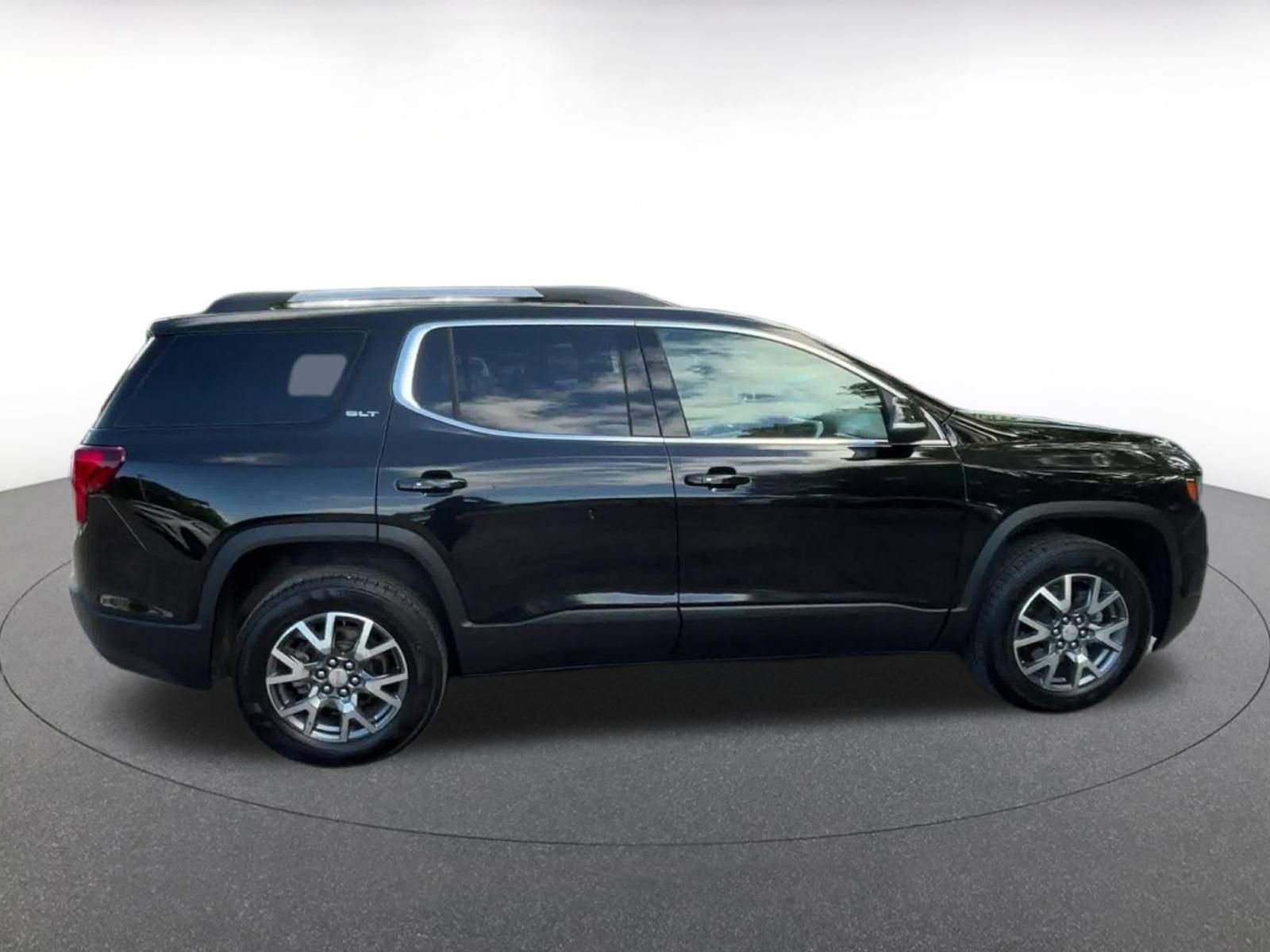 Thumbnail: 2023 GMC Acadia - 16
