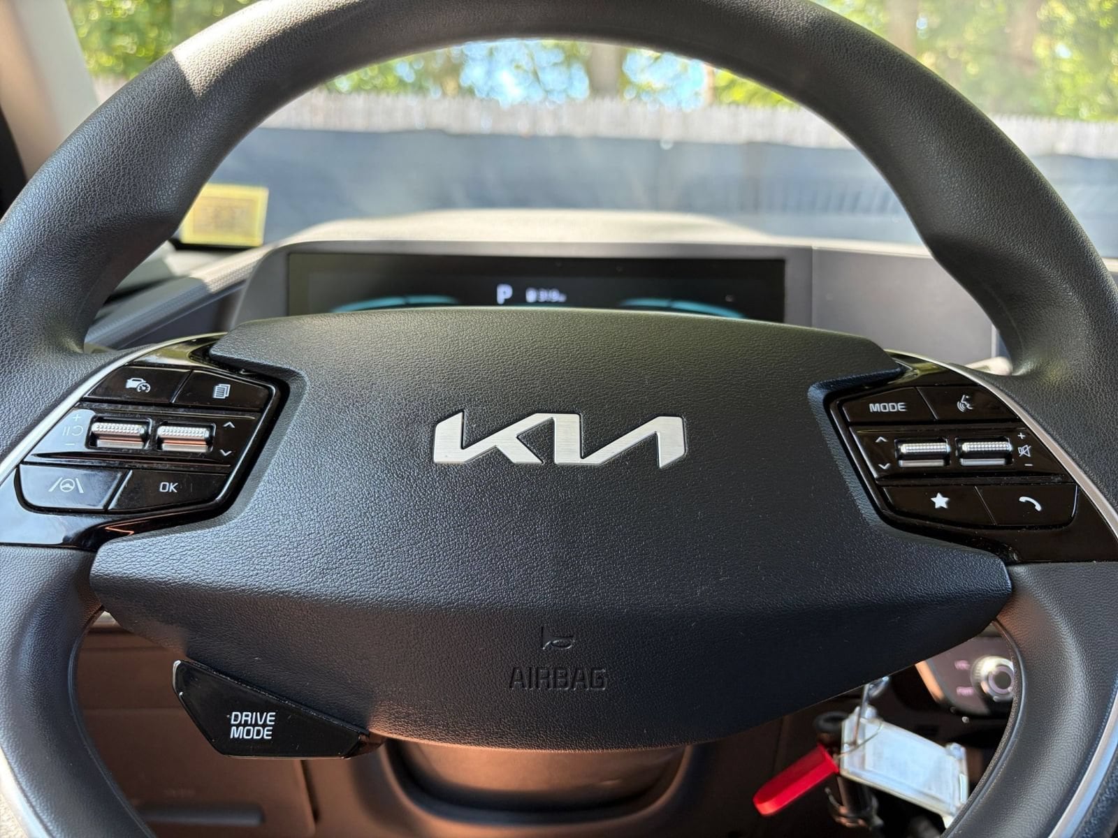 Thumbnail: 2026 Kia Niro - 25
