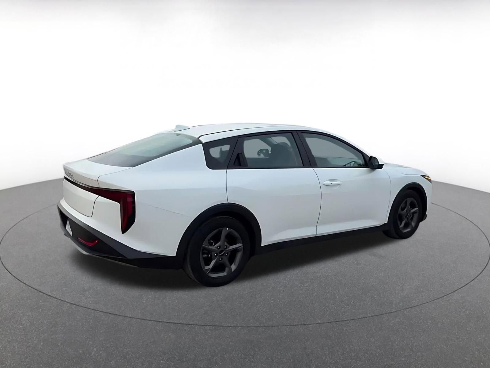 Thumbnail: 2025 Kia K4 - 12