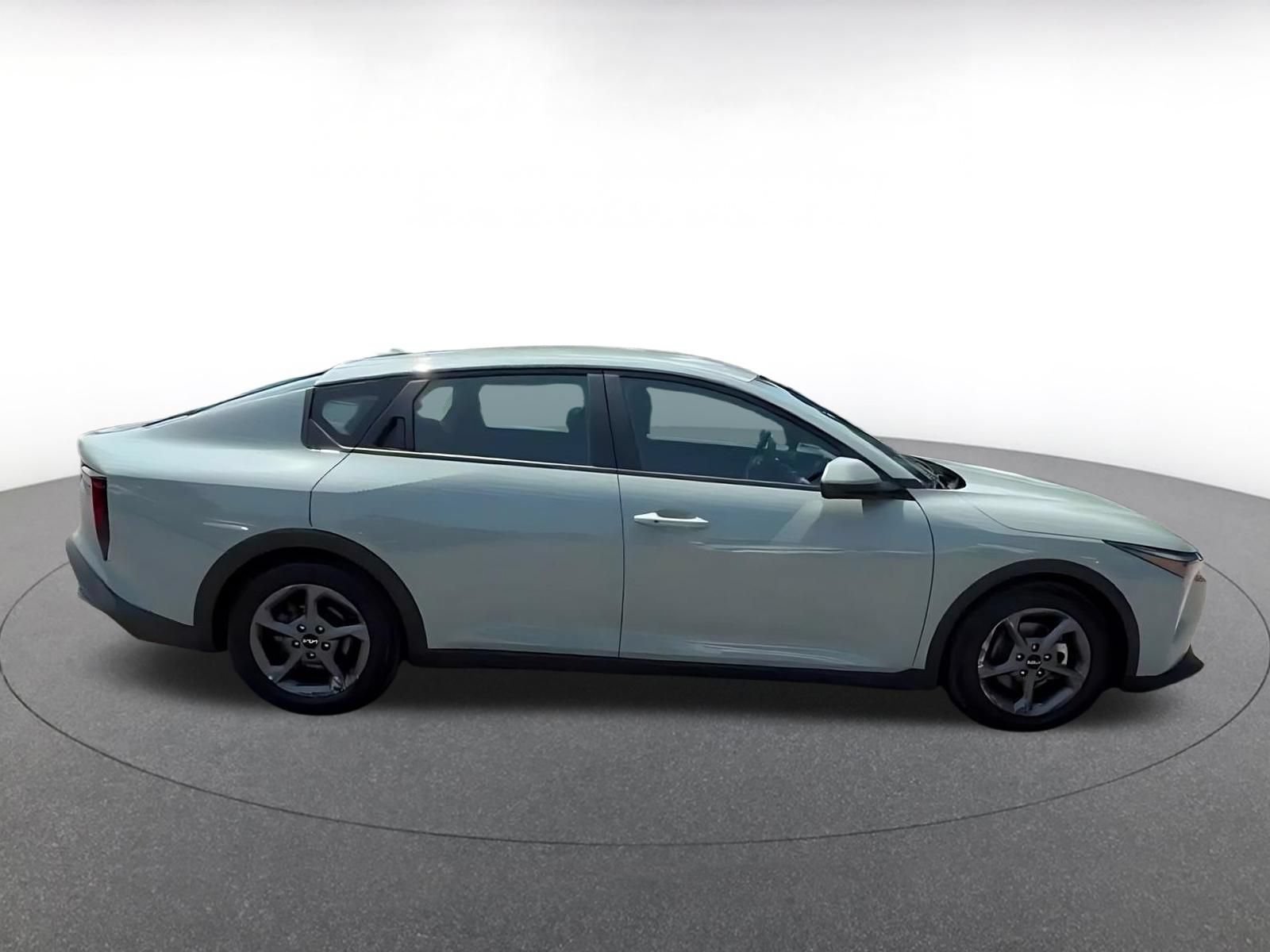 Thumbnail: 2025 Kia K4 - 16