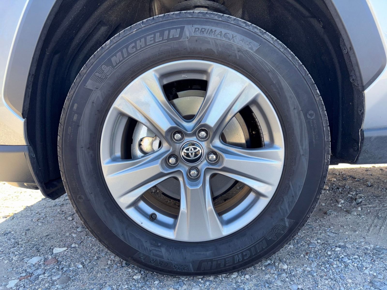 Thumbnail: 2025 Toyota RAV4 - 29