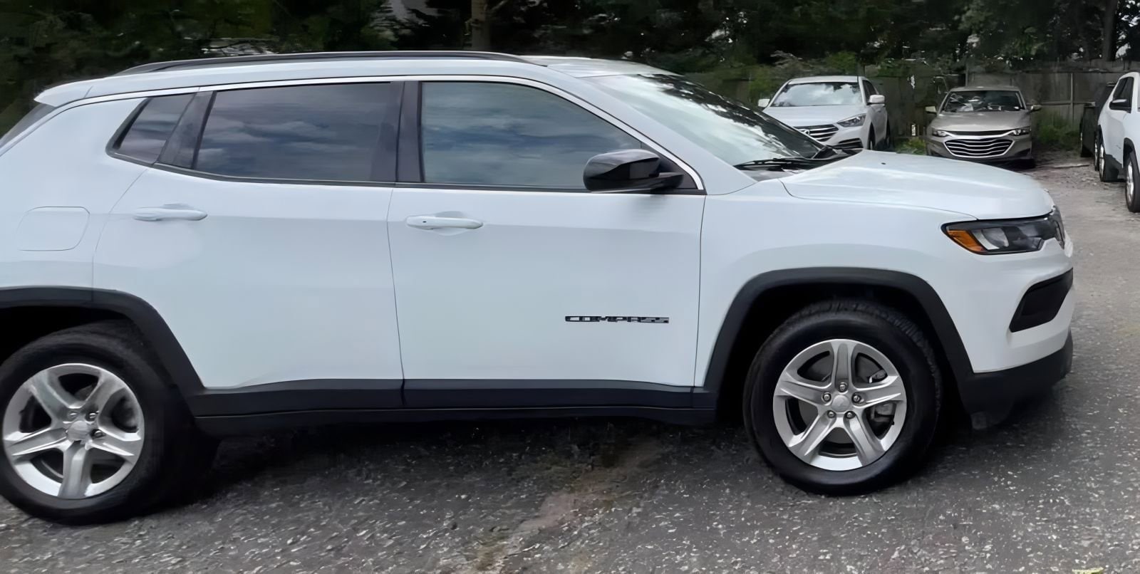Thumbnail: 2023 Jeep Compass - 16