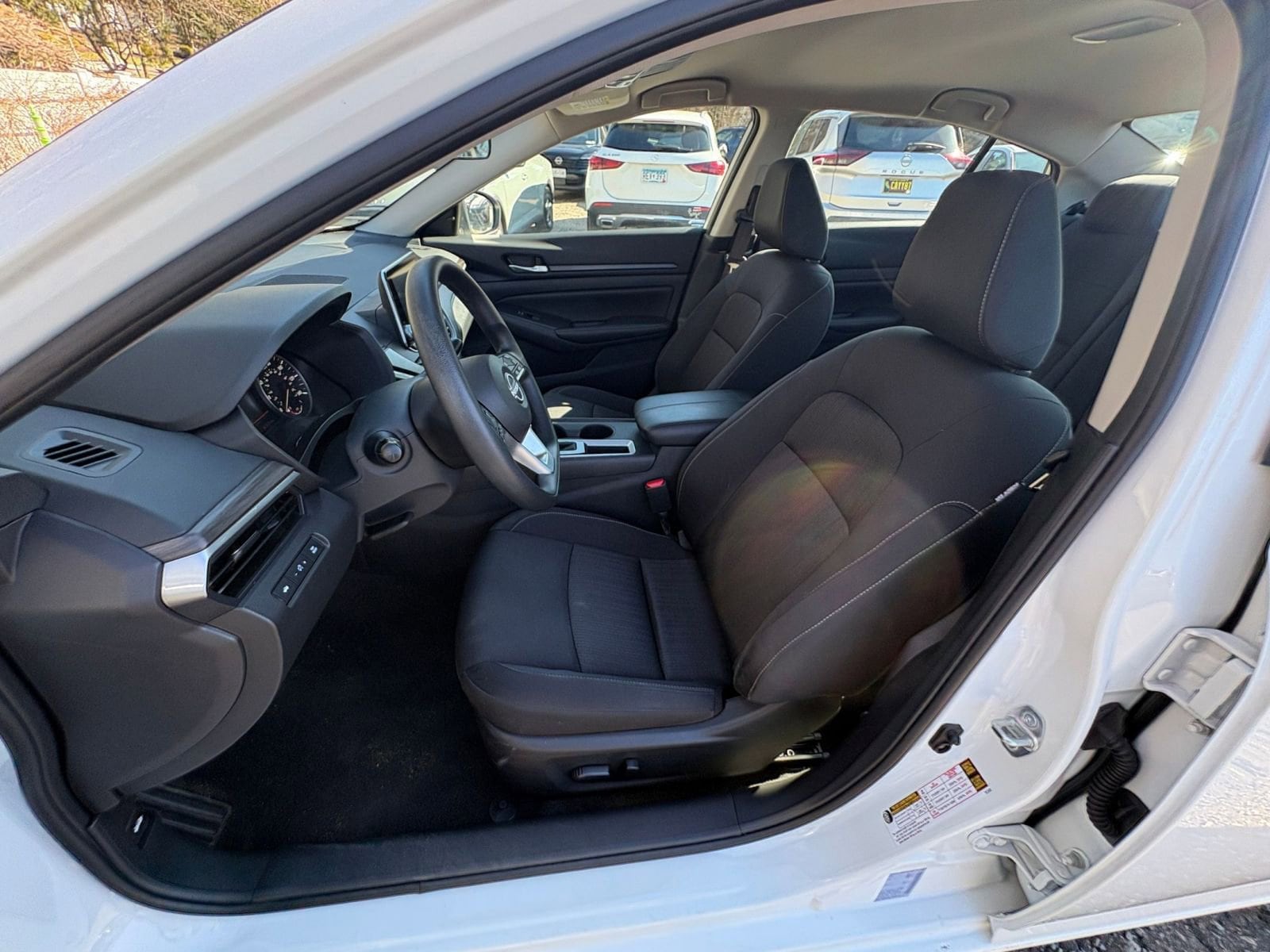 Thumbnail: 2025 Nissan Altima - 24