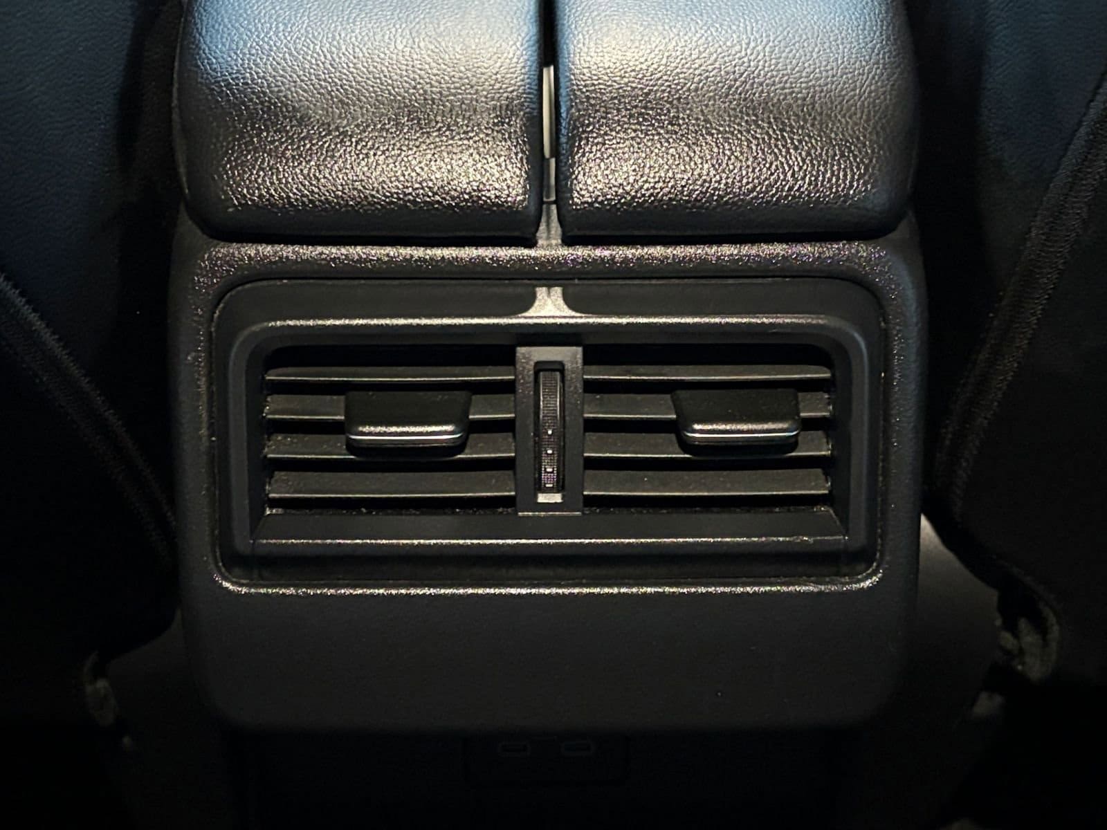 Thumbnail: 2025 Mazda CX-50 - 23