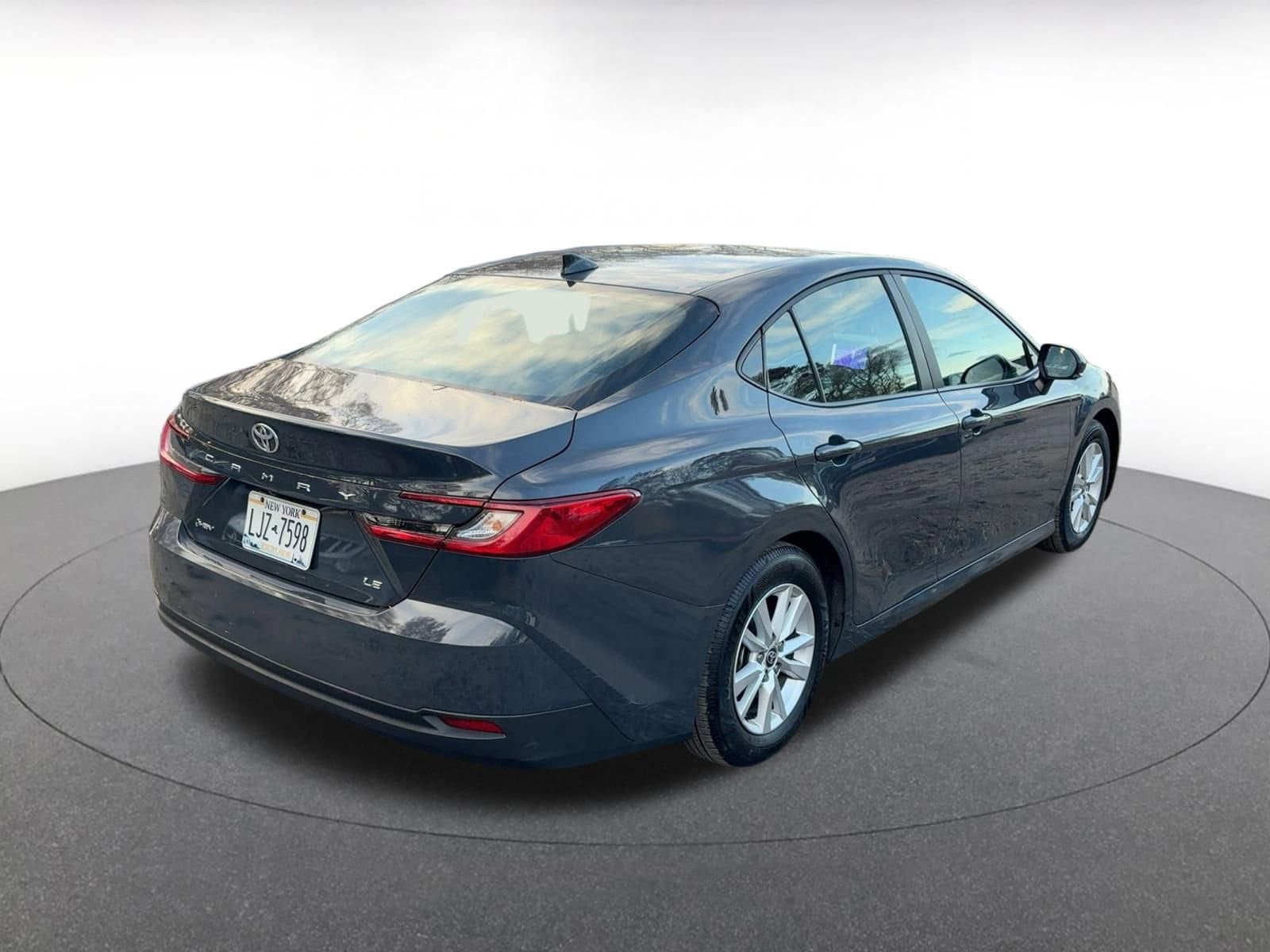 Thumbnail: 2025 Toyota Camry - 9