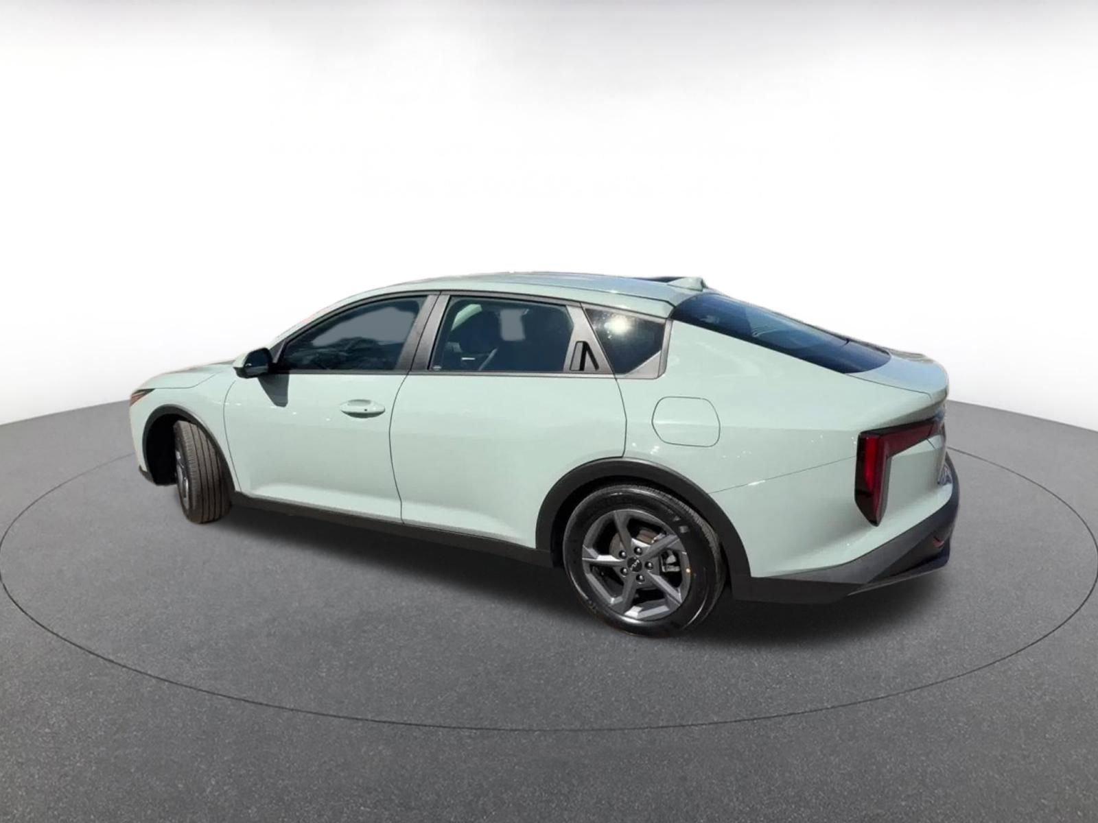 Thumbnail: 2025 Kia K4 - 10