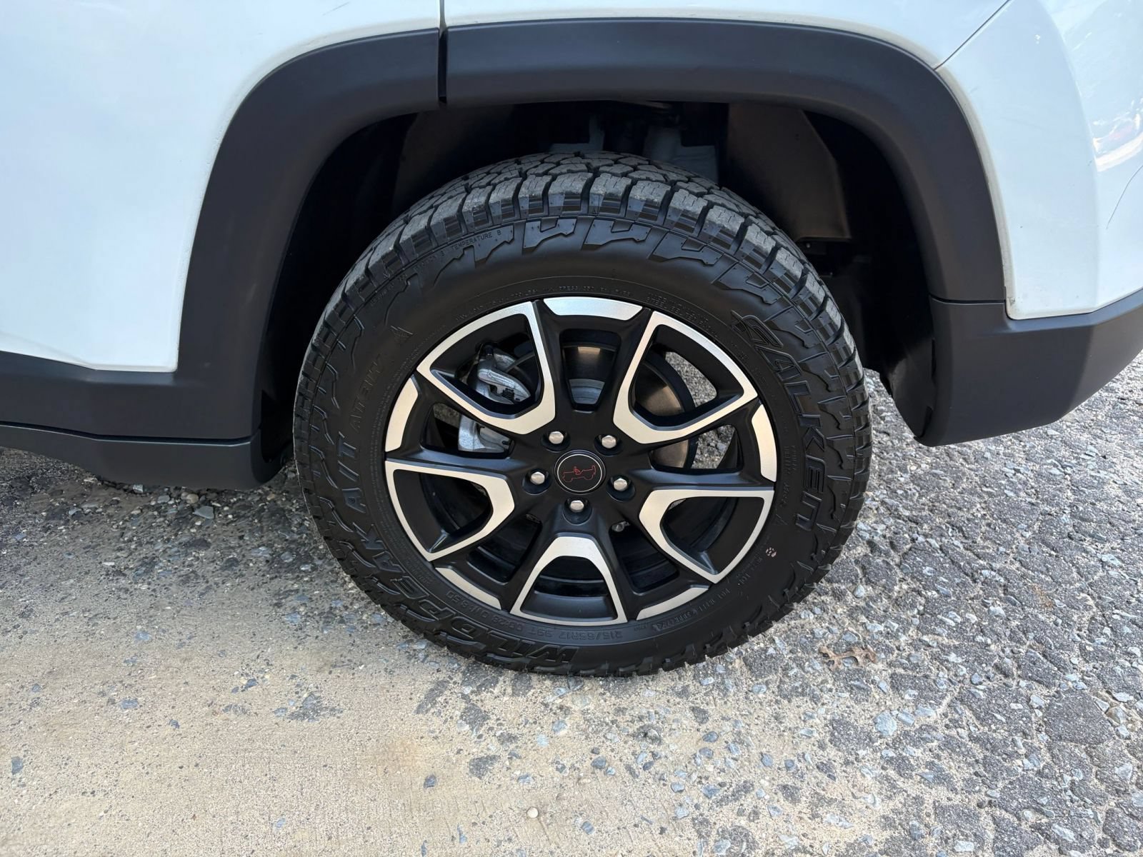Thumbnail: 2025 Jeep Compass - 26