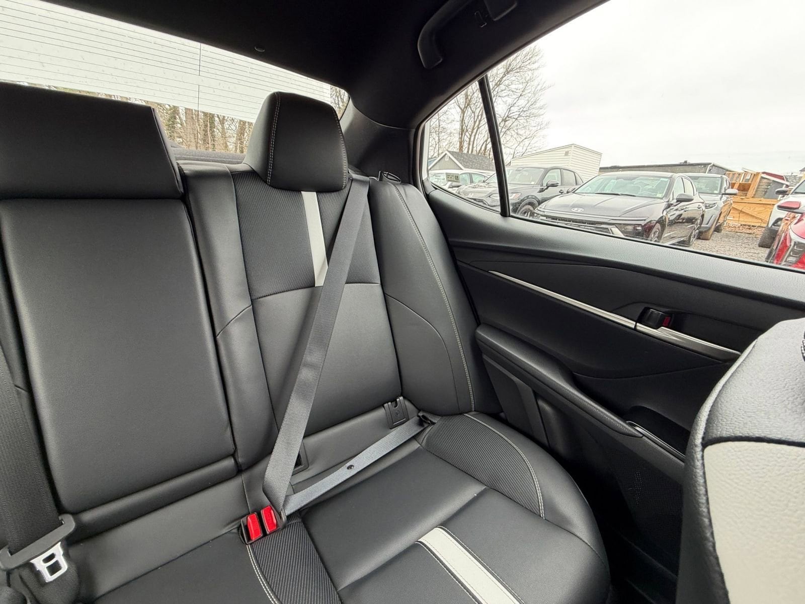 2025 Toyota Camry 36